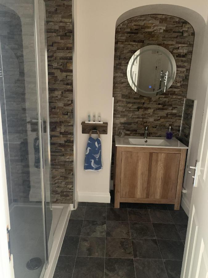 Beautiful Flat With Harbour Views テンビー エクステリア 写真